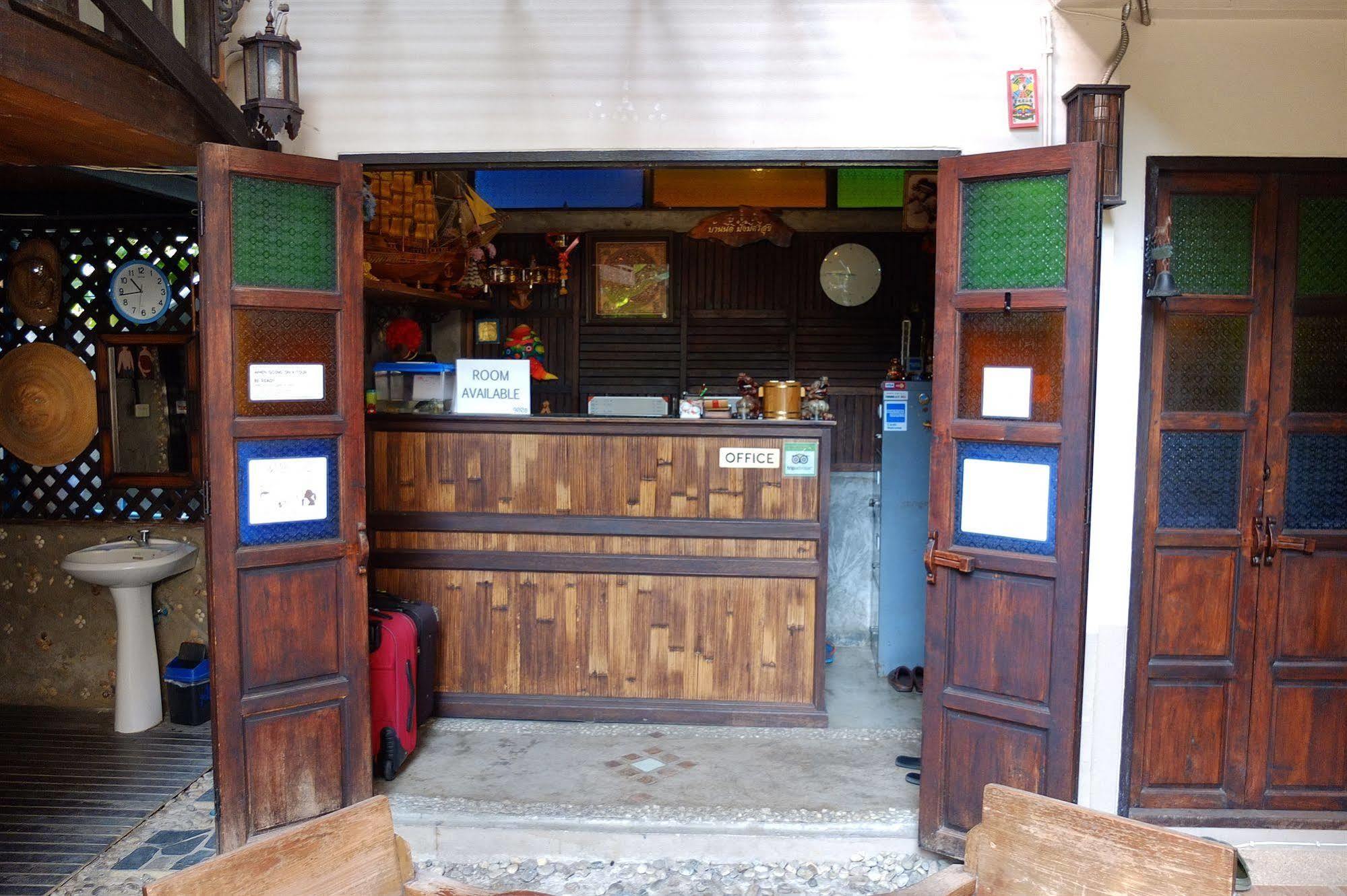 Saithong Guesthouse Chiang Mai Exterior photo