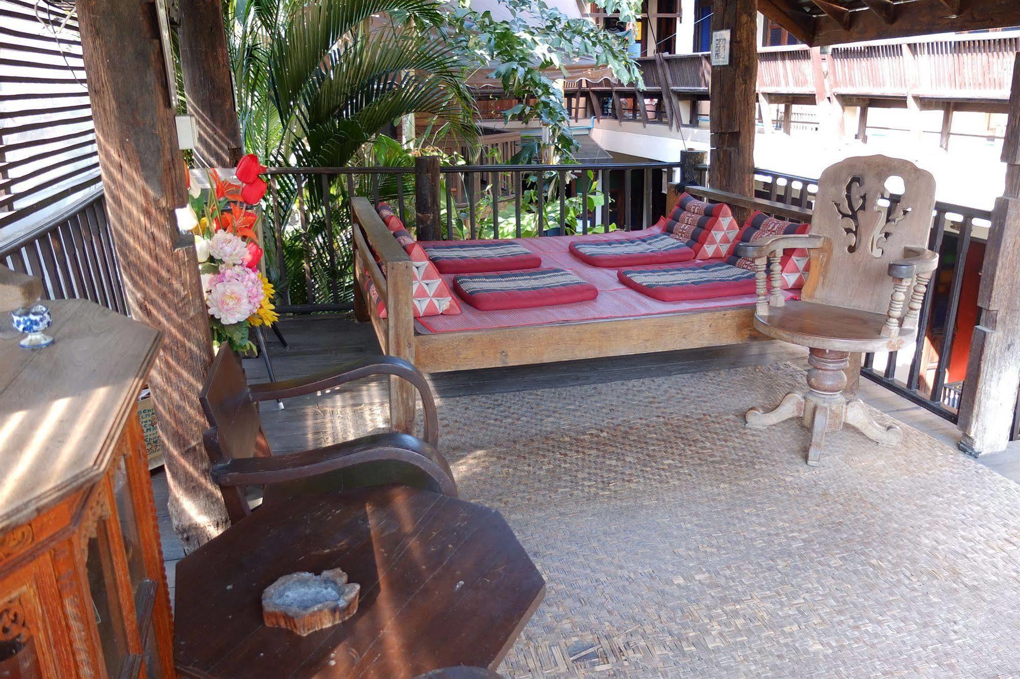 Saithong Guesthouse Chiang Mai Exterior photo