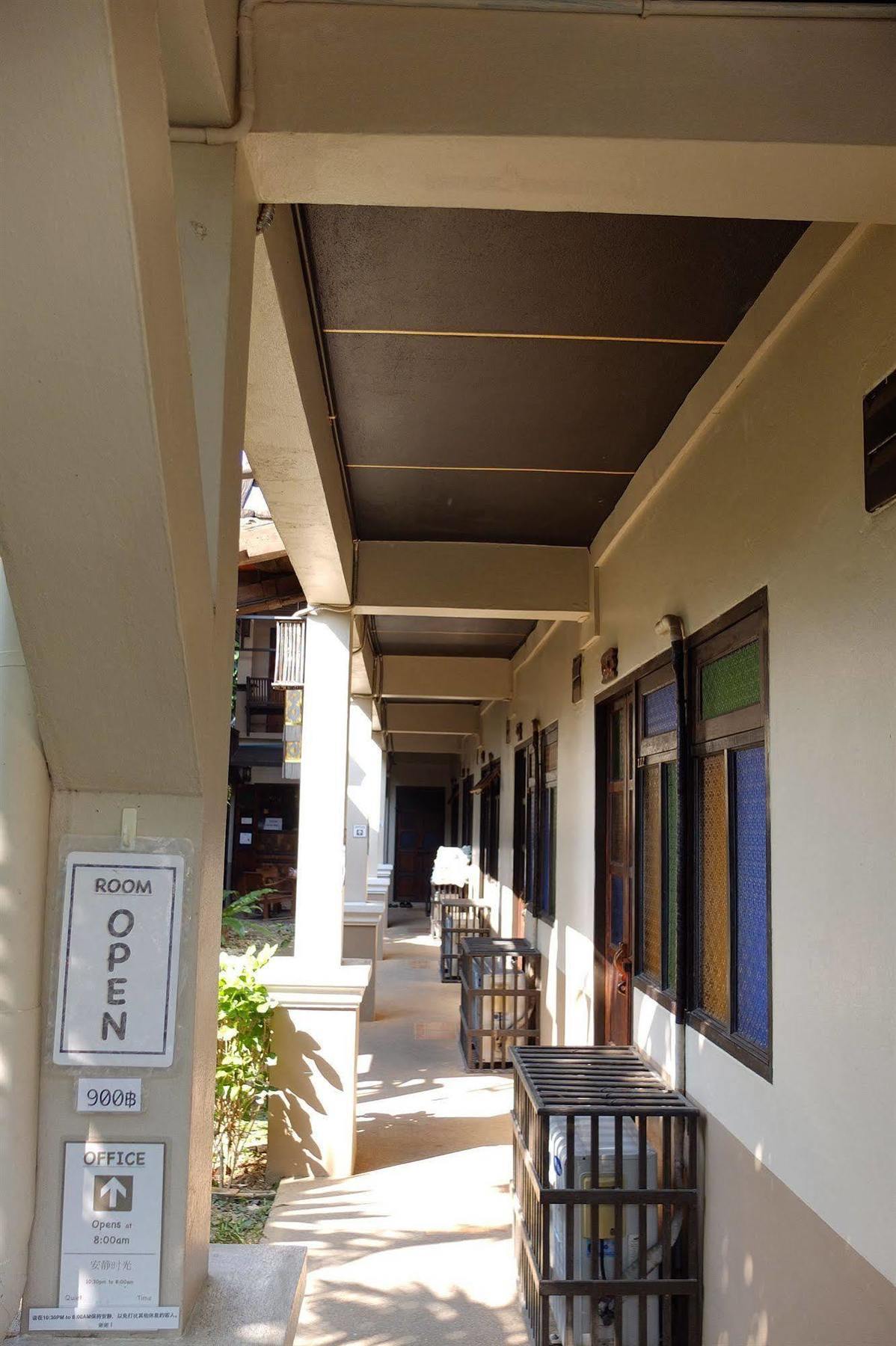 Saithong Guesthouse Chiang Mai Exterior photo